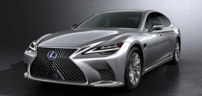 Начались российские продажи обновлённого седана Lexus LS