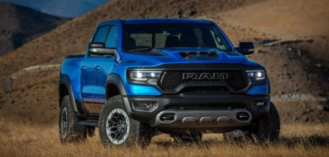 В США «зарядят» пикап RAM TRX