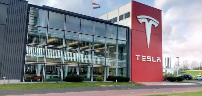 Tesla получила рекордную прибыль за один квартал