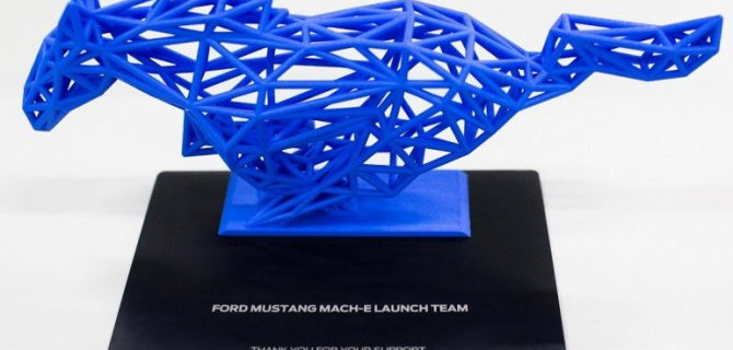 Первые покупатели Ford Mustang Mach-E получат забавные подарки