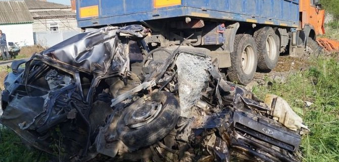 В Курганинском районе Краснодарского края в ДТП погибли два человека