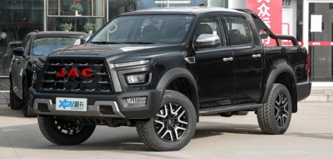 В Китае начались продажи нового пикапа от JAC Motors