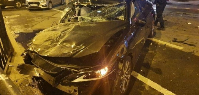 В ДТП с «Газелью» в центре Петербурга пострадал человек