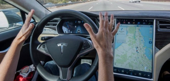 Подписка на автопилот Tesla FSD откроется в июне