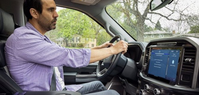 Автомобили Ford получат «перепрошивку» электроники