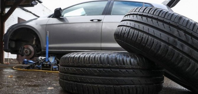 В России всё-таки будут штрафовать за шины не по сезону