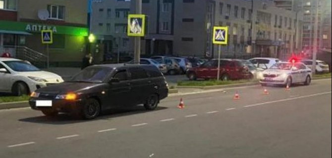 В Брянске автомобиль на переходе сбил 9-летнего мальчика