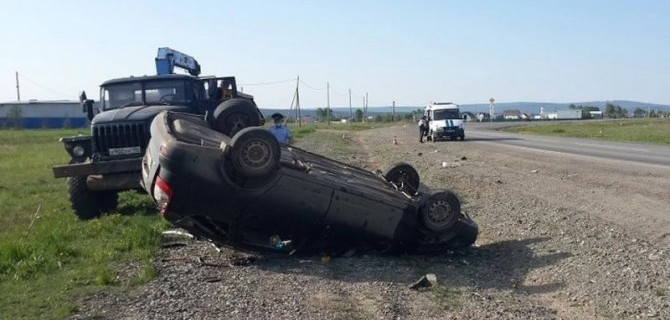 Водитель без прав погиб в ДТП в Свердловской области
