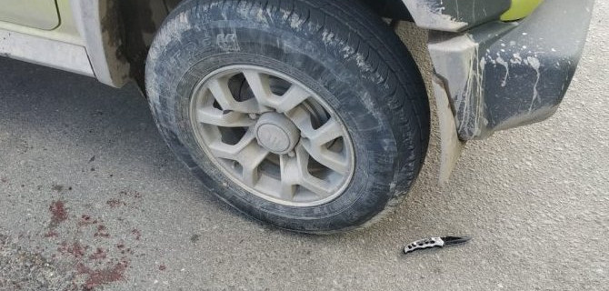 Смерть на дороге от ножа: в Санкт-Петербурге таксисту не понравилось, что его обогнали, и он пошёл к обидчику с ножом