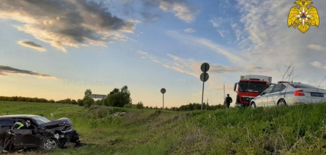 Три человека пострадали в ДТП с грузовиком в Козельском районе Калужской области