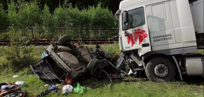 Двое взрослых и ребенок погибли в ДТП на трассе Тюмень – Ханты-Мансийск