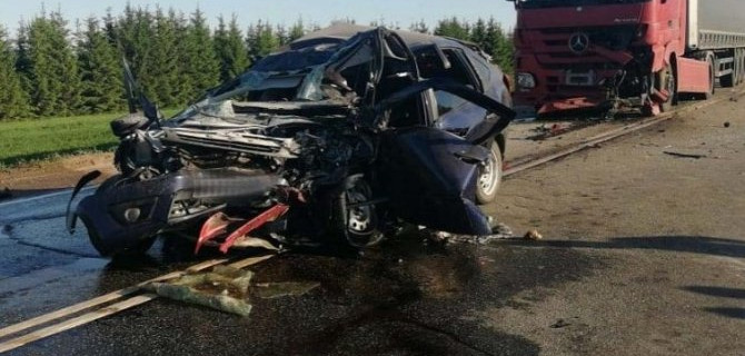 Женщина и ее трехлетняя дочь погибли в ДТП в Удмуртии