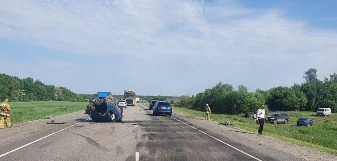 Три человека пострадали в ДТП в Новоаннинском районе Волгоградской области