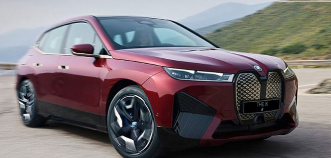 Стало известно, сколько будет стоить и когда появится в России новый кроссовер BMW iX