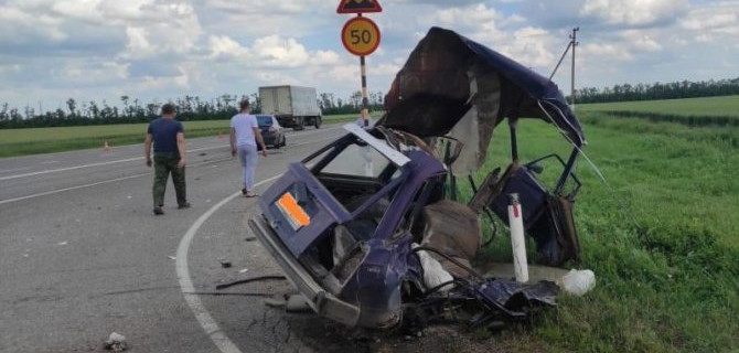 В ДТП в Кореновском районе разорвало ВАЗ – погиб пассажир