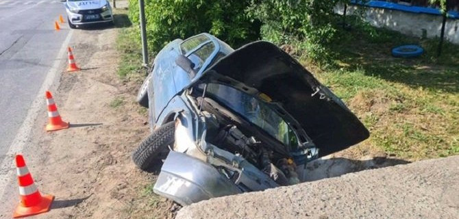 В Тобольске 13-летний водитель устроил ДТП, пытаясь скрыться сотрудников ГИБДД