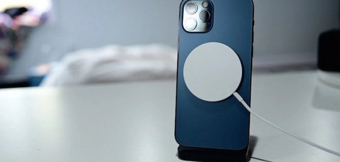 Топ-7 аксессуаров к iPhone 12