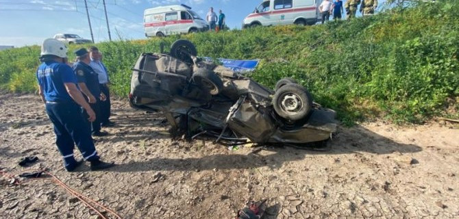 В ДТП в Ростовской области погиб водитель ВАЗа