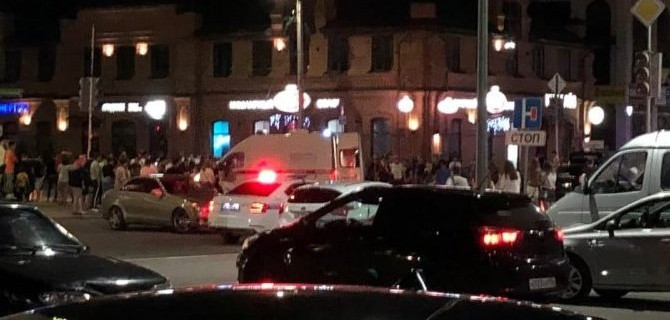 В Бузулуке 18-ти и 20-ти летние водители не поделили дорогу, а пострадали пешеходы