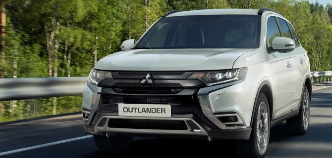 В России начались продажи нового Mitsubishi Outlander