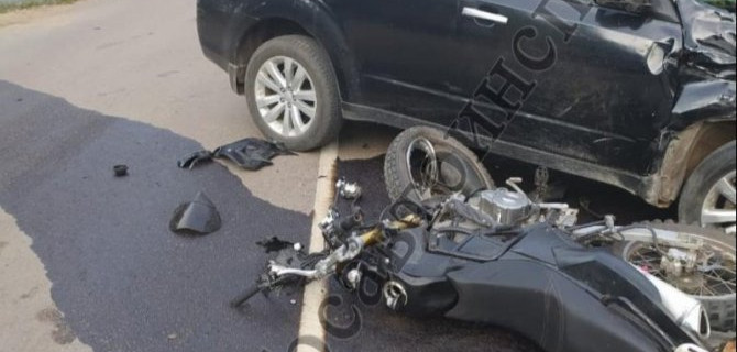 Мотоциклист и 15-летняя пассажирка пострадали в ДТП в Тульской области