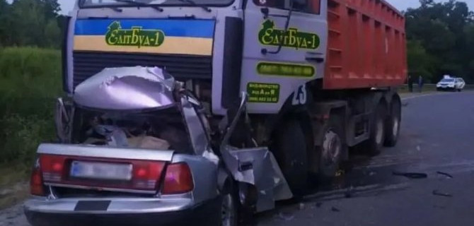 Четыре человека погибли в ДТП в Полтавской области