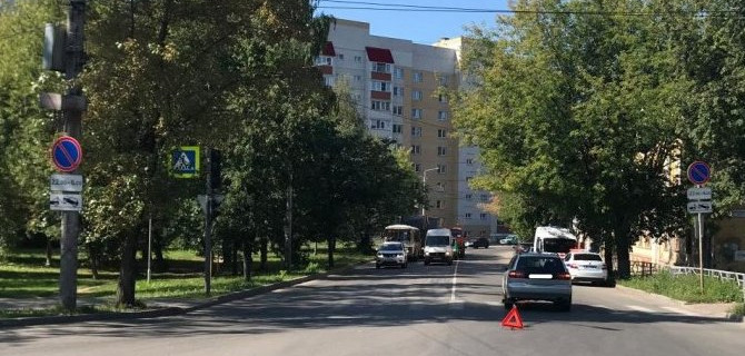 В Кирове автомобиль сбил 10-летнего велосипедиста