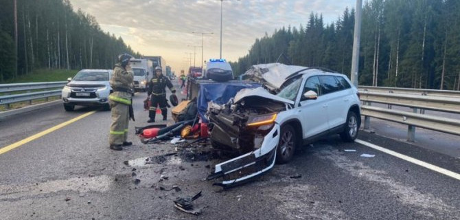 В Бологовском районе в ДТП с грузовиком погиб человек
