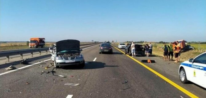 На Кубани в ДТП погибли родители младенца – ребенок выжил