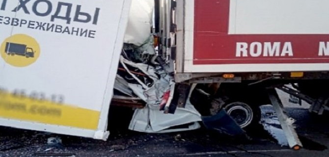 В Волгоградской области в ДТП с грузовиками погиб мужчина