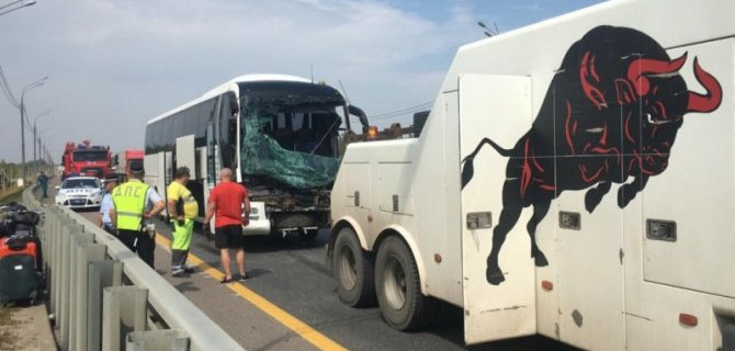 Пять человек пострадали в ДТП с автобусом в Липецкой области