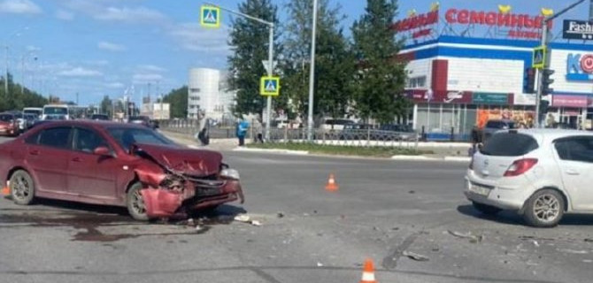 Четыре человека пострадали в ДТП в Нижневартовске