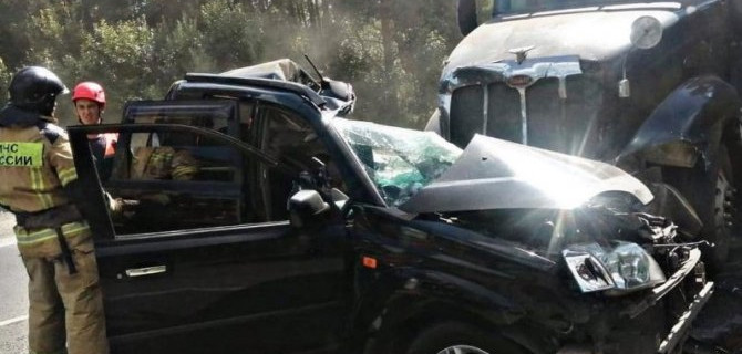 В ДТП с грузовиком в Кемеровской области погиб человек