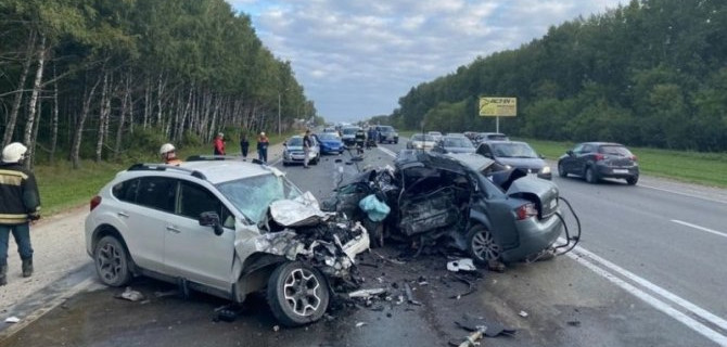 Молодой водитель иномарки погиб в ДТП под Новосибирском