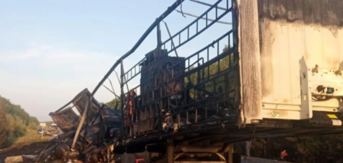 Смертельное ДТП под Курганом — тягач с горючим сжёг три автомобиля