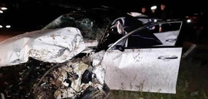 В ХМАО смертельное ДТП — в перевернувшейся машине два человека погибло и двое выжило