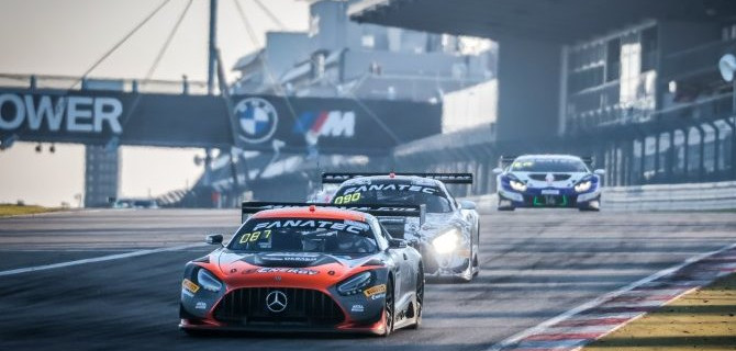 КОНСТАНТИН ТЕРЕЩЕНКО НЕ ФИНИШИРОВАЛ В 3-ЧАСОВОЙ ГОНКЕ НА «НЮРБУРГРИНГЕ» ИЗ-ЗА ТЕХНИЧЕСКИХ ПРОБЛЕМ