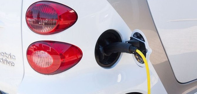 Российских электрокаров ждать ещё 3 года. Нормально тянут, но зачем?