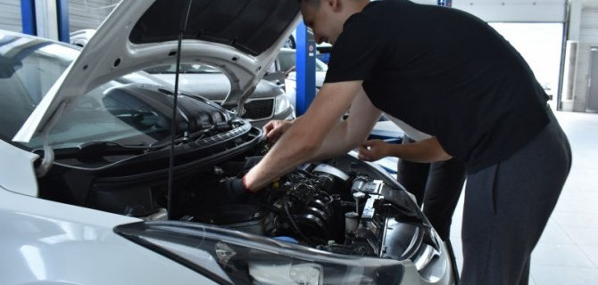  80% опрошенных автовладельцев при подготовке личного транспорта к осеннему сезону обращаются к профессионалам