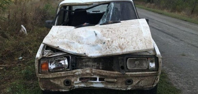 В Ростовской области водитель без прав сбил женщину, шедшую в темноте посреди дороги