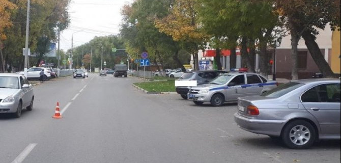 В Невинномысске автомобиль сбил 96-летнюю женщину