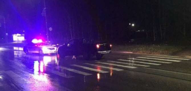 В Костомукше на переходе сбили мужчину