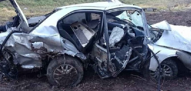 В Можгинском районе Удмуртии при опрокидывании иномарки погиб молодой человек