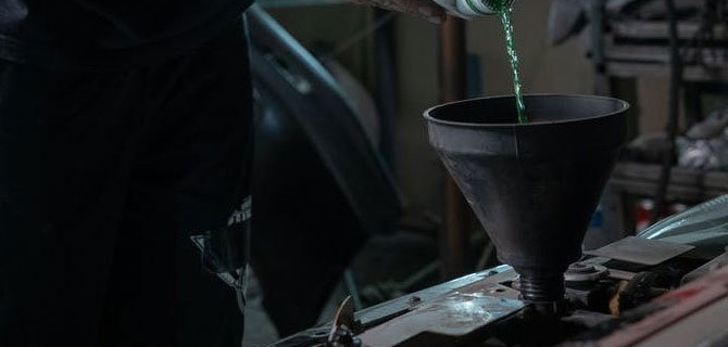 Как выбирать моторное масло: типы, вязкость и маркировка