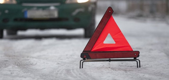 В Пермском крае в ДТП с микроавтобусом погиб человек