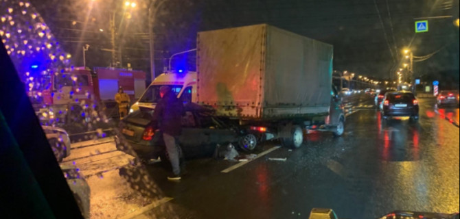 В Петербурге на Косыгина в ДТП погиб человек