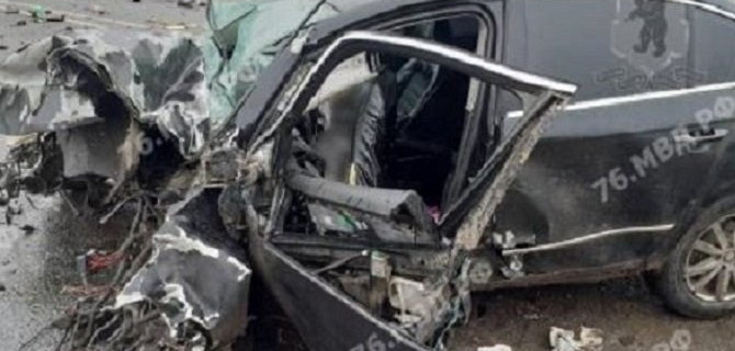 В ДТП с фурой в Ярославской области погиб человек