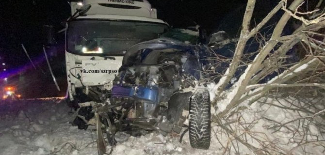 В ДТП с фурой в Мурманской области погиб человек