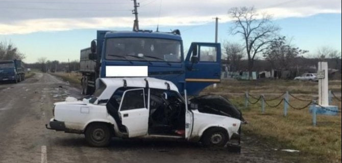 Водитель легковушки погиб в ДТП в Ставропольском крае