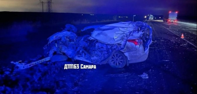 Водитель легковушки погиб в ДТП с грузовиком под Самарой